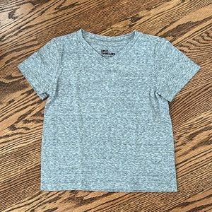 Boys Epic Threads Gray V-Neck Tee Size 4T